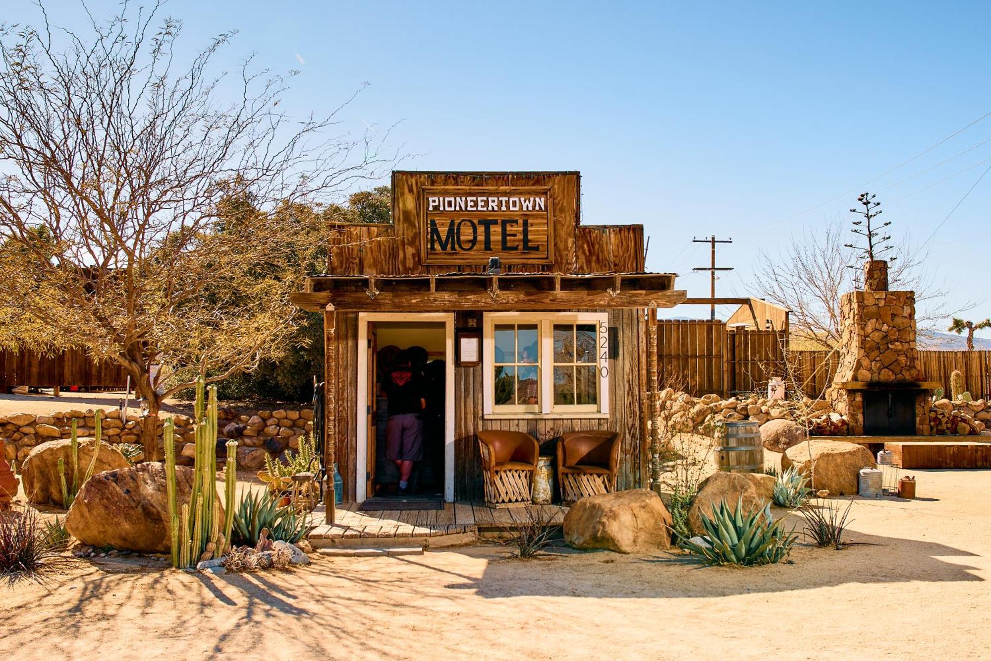 Pioneertown Motel מראה חיצוני תמונה